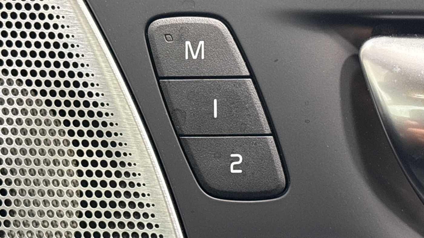 Used Volvo XC60 2025 for sale - 76714455: Photo 17