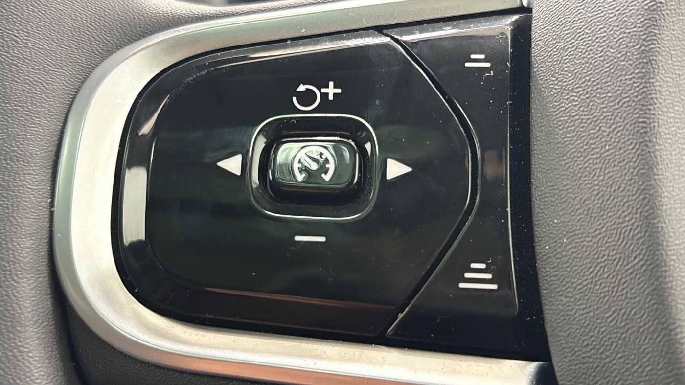 Used Volvo XC60 2025 for sale - 76714455: Photo 21