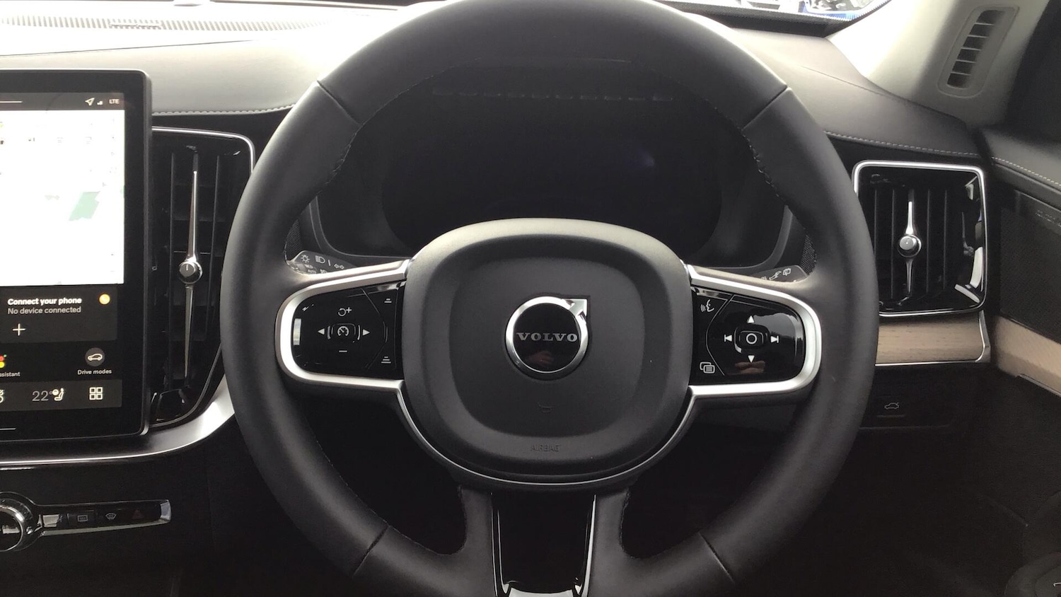 Used Volvo XC90 2025 for sale - 77040542: Photo 10