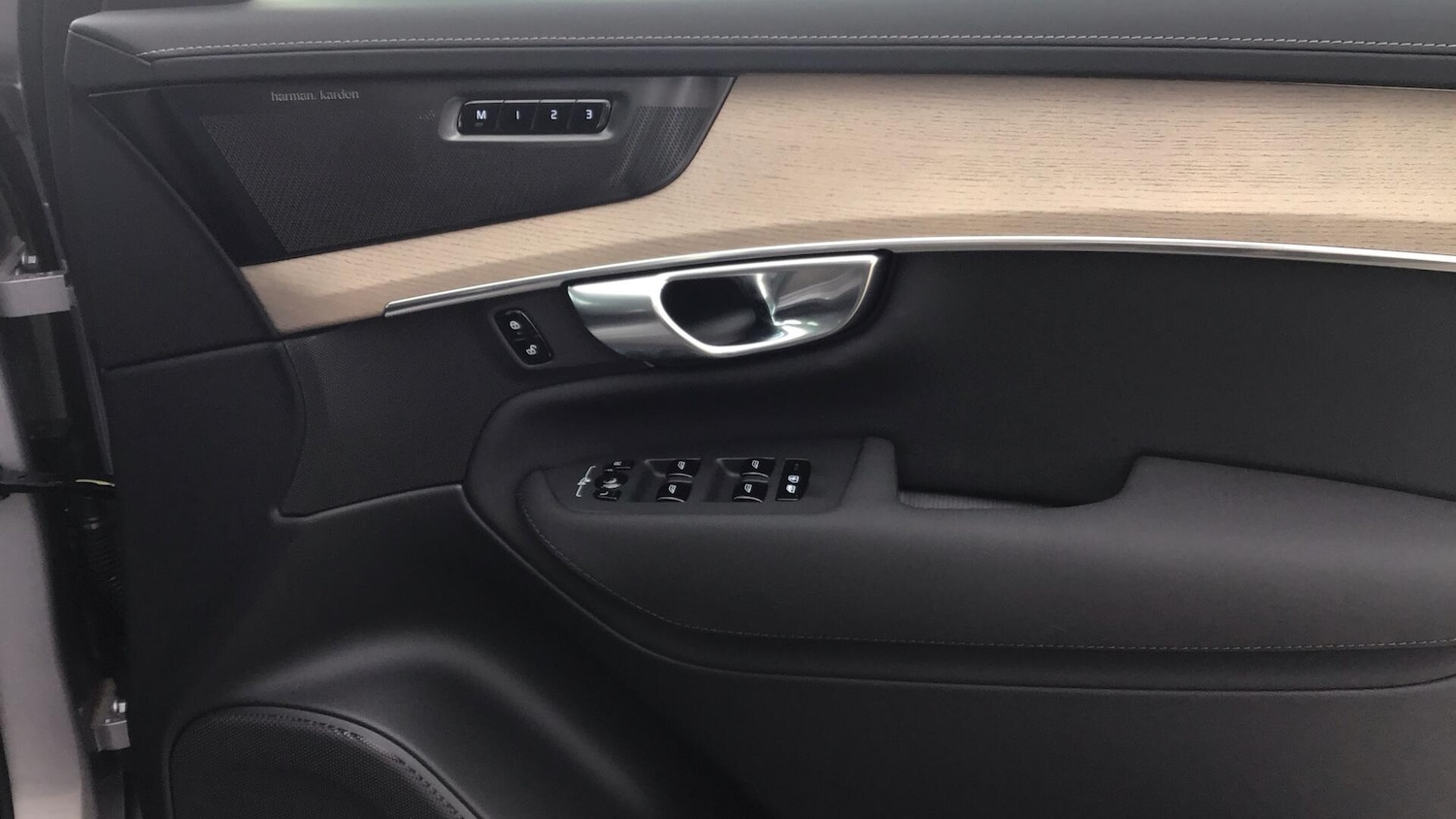 Used Volvo XC90 2025 for sale - 77040542: Photo 27