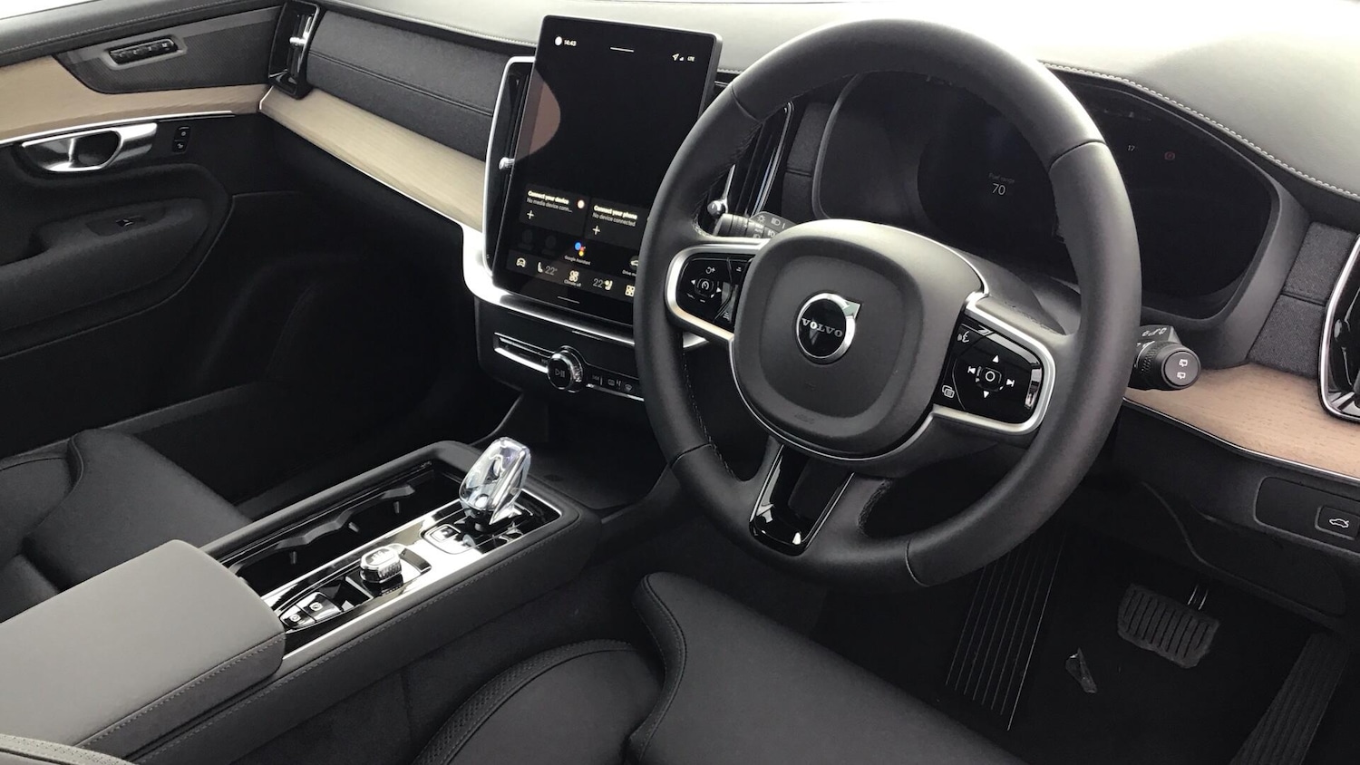 Used Volvo XC90 2025 for sale - 77040542: Photo 4