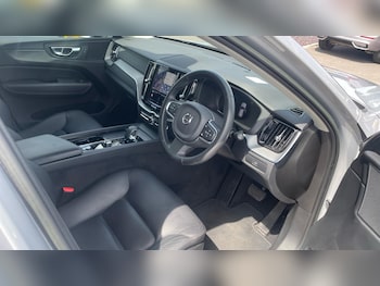 Used Volvo XC60 2023 for sale - 78783556: Photo