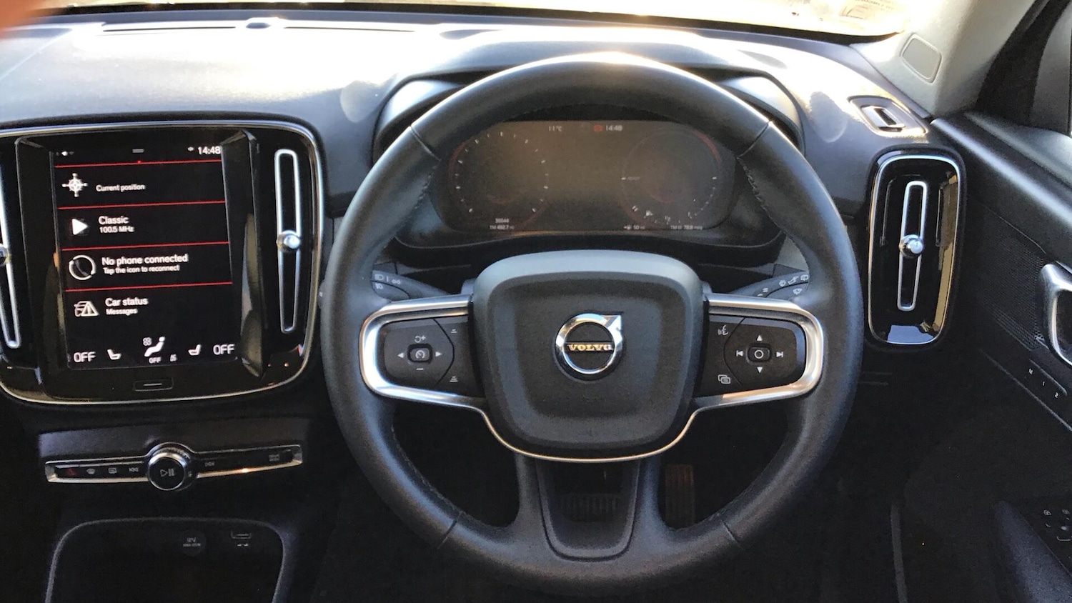 Used Volvo XC40 for sale - 77344666: Photo 10