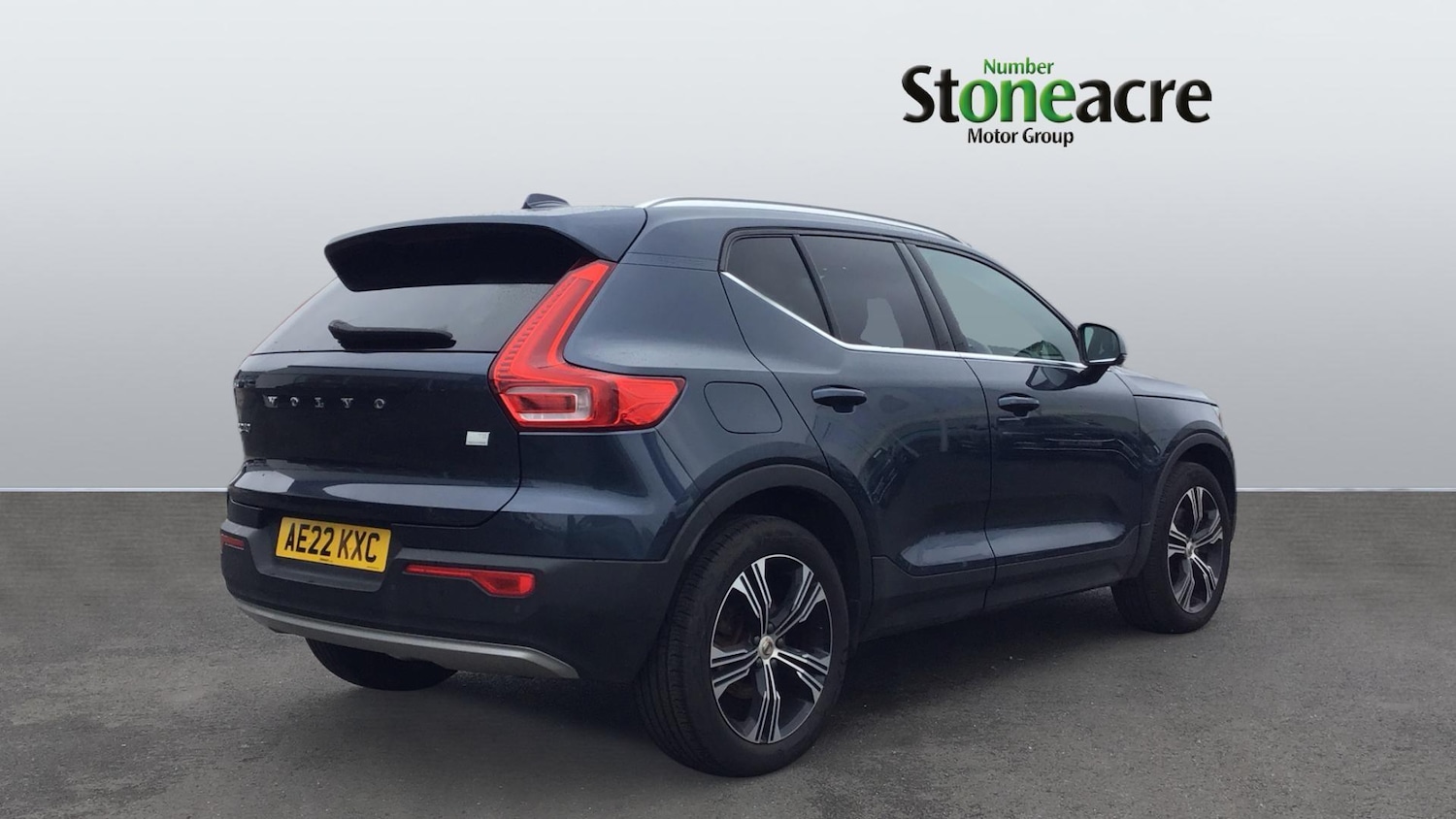 Used Volvo XC40 for sale - 77344666: Photo 2