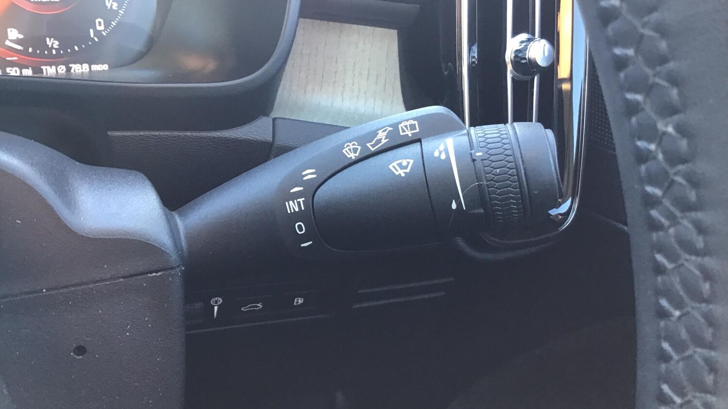 Used Volvo XC40 for sale - 77344666: Photo 21