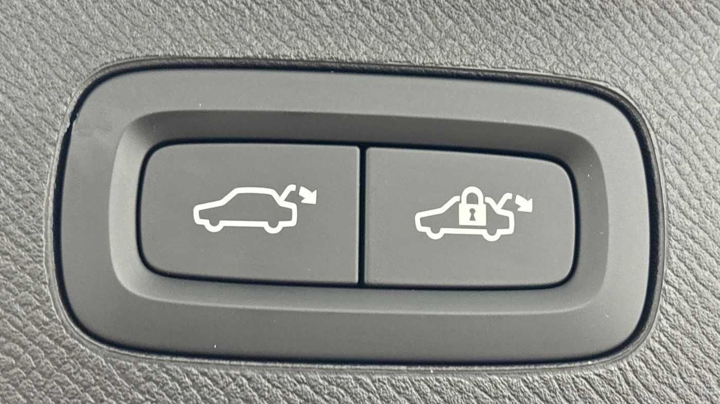 Used Volvo XC90 2025 for sale - 76786529: Photo 13