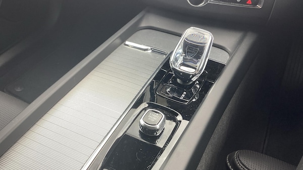 Used Volvo XC60 2024 for sale - 75564228: Photo 24