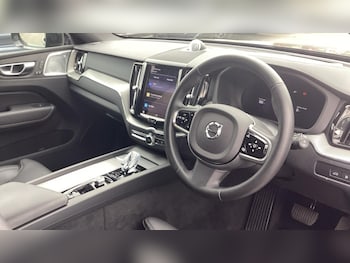 Used Volvo XC60 2024 for sale - 75564228: Photo