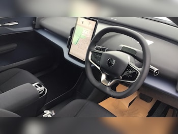 Used Volvo EX30 2025 for sale - 75990988: Photo 4