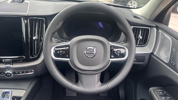 Used Volvo XC60 2025 for sale - 76337292: Photo 10