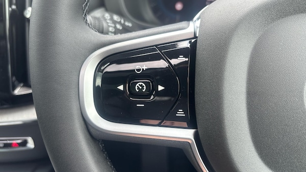 Used Volvo XC60 2025 for sale - 76337292: Photo 19
