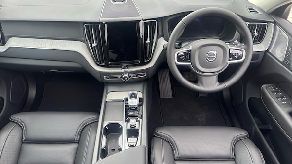 Used Volvo XC60 2025 for sale - 76337292: Photo 5