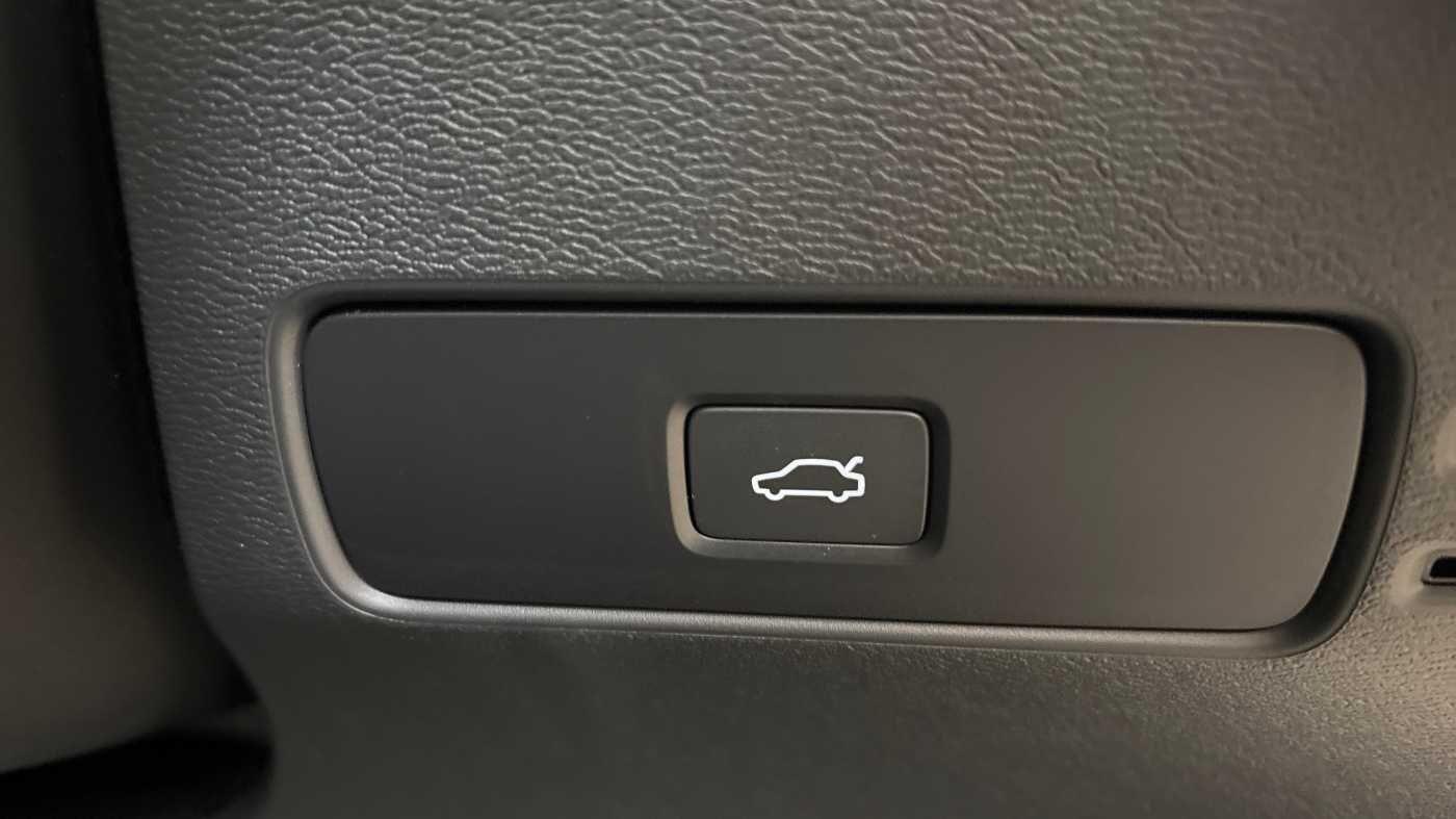 Used Volvo XC40 2024 for sale - 76753196: Photo 21