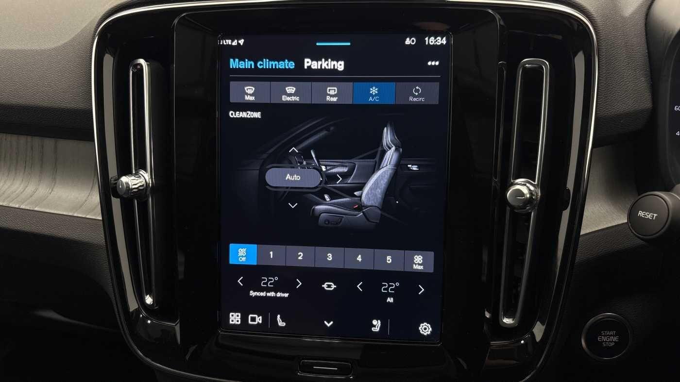 Used Volvo XC40 2024 for sale - 76753196: Photo 35