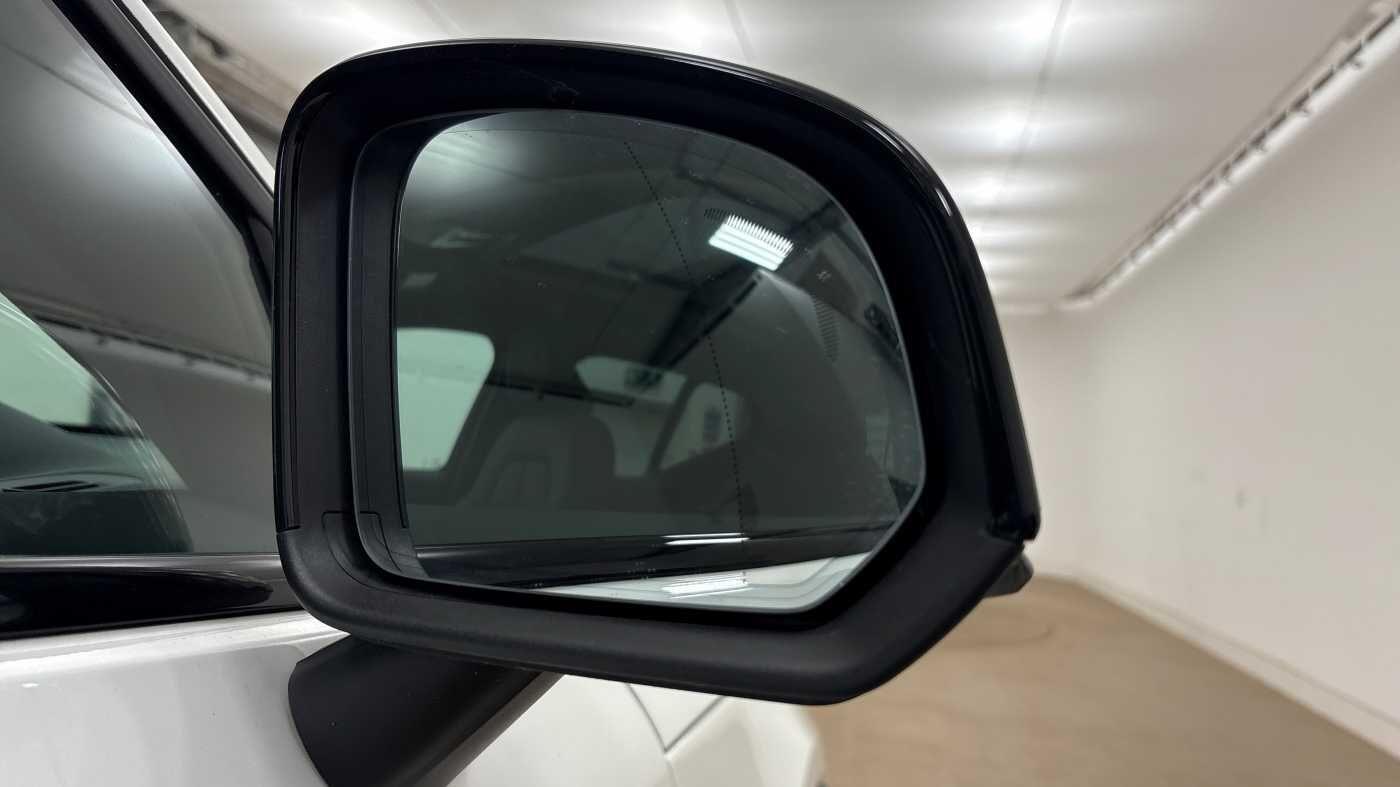 Used Volvo XC40 2024 for sale - 76753196: Photo 37