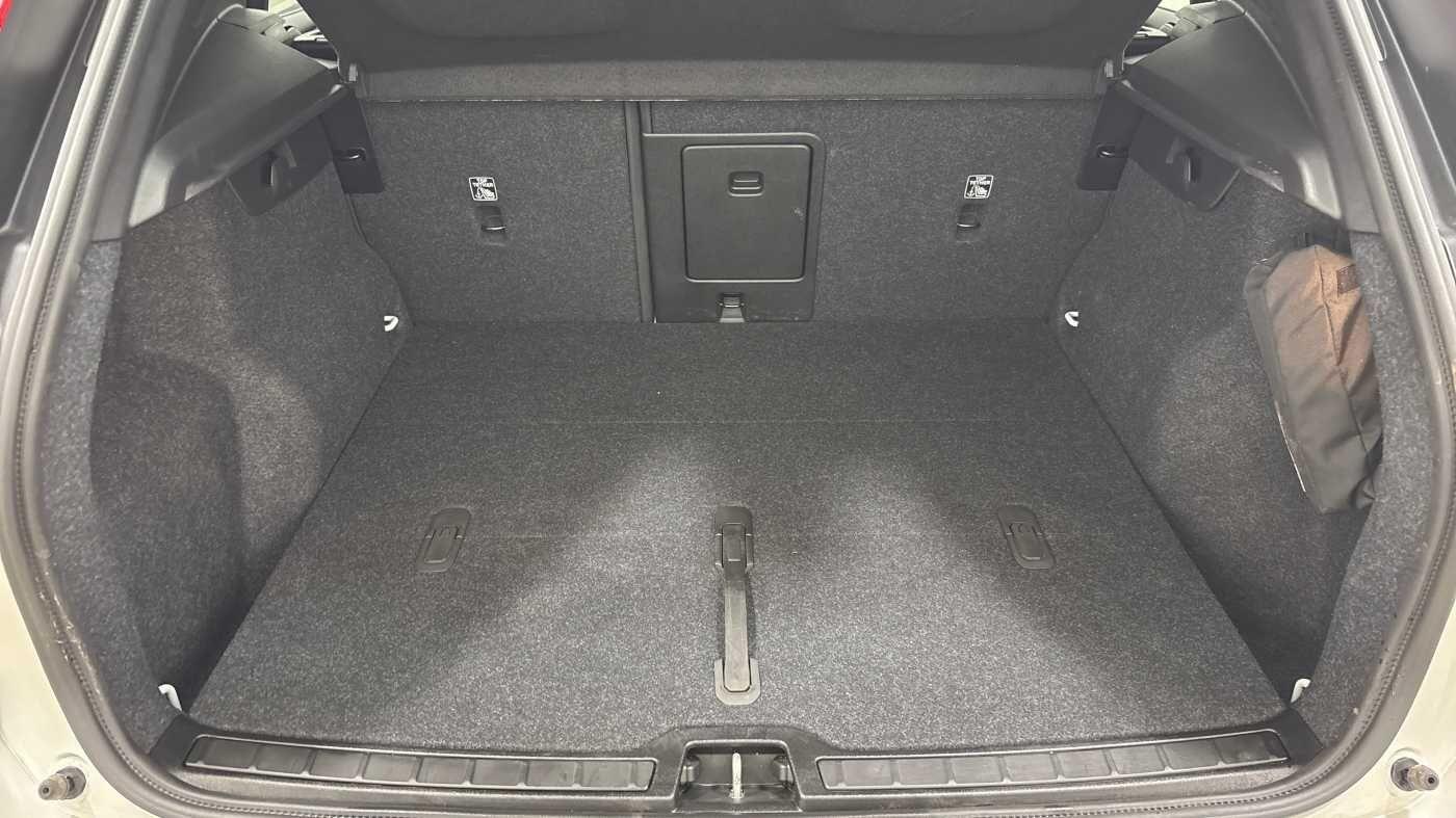 Used Volvo XC40 2024 for sale - 76753196: Photo 38