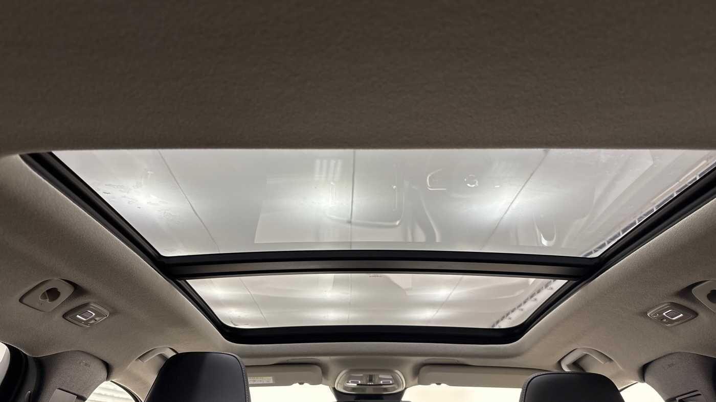 Used Volvo XC40 2024 for sale - 76753196: Photo 39