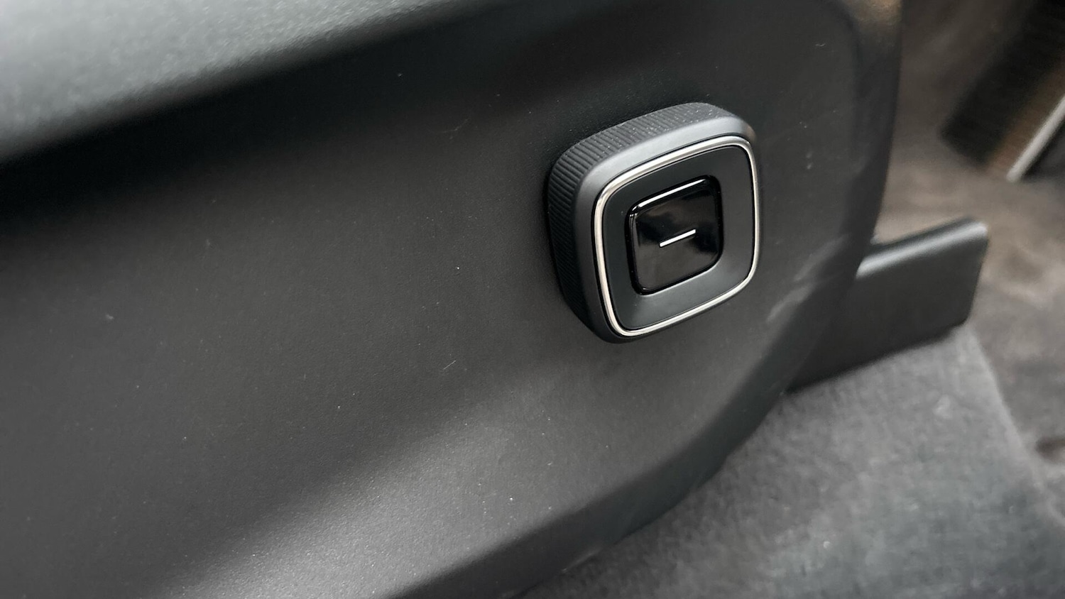 Used Volvo EX90 2025 for sale - 77040431: Photo 40