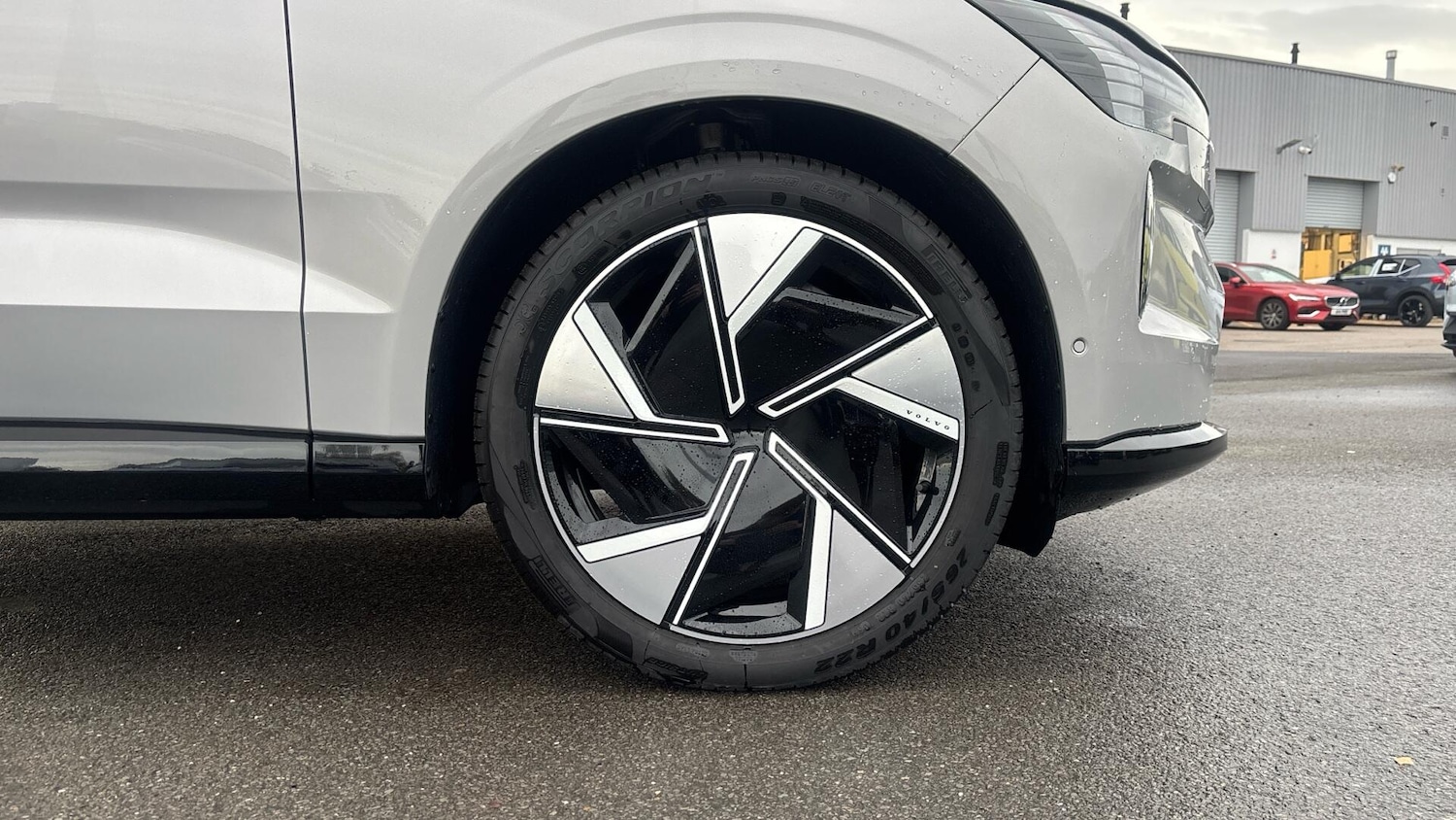 Used Volvo EX90 2025 for sale - 77040431: Photo 9