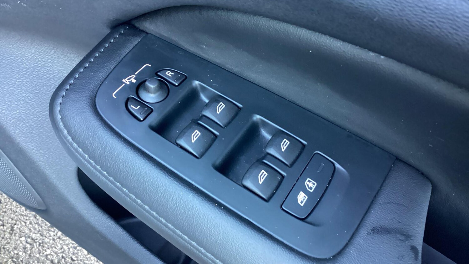 Used Volvo V60 2025 for sale - 77455044: Photo 22