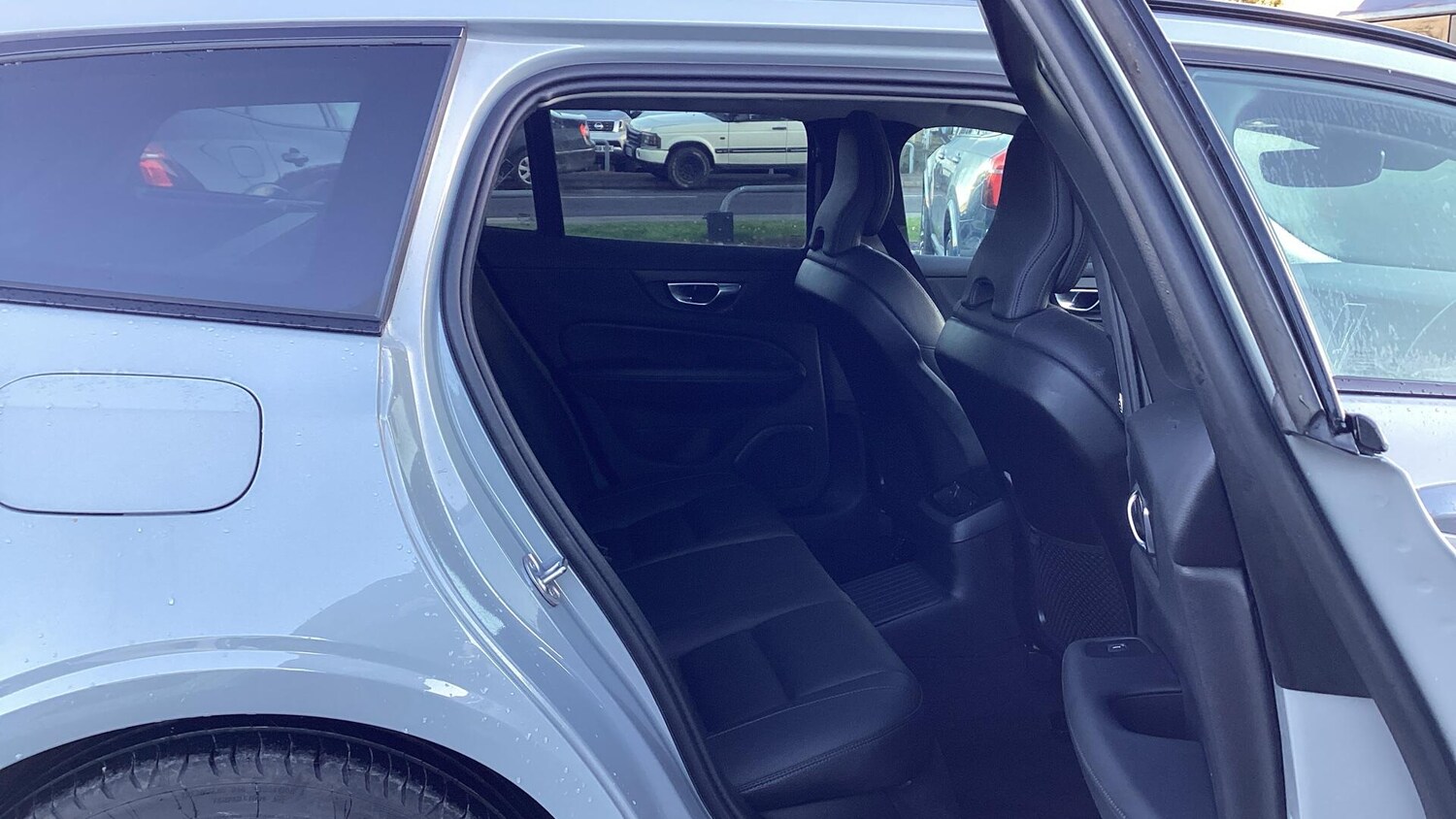 Used Volvo V60 2025 for sale - 77455044: Photo 6