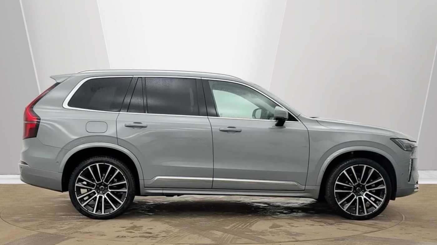 Used Volvo XC90 2025 for sale - 77722860: Photo 2