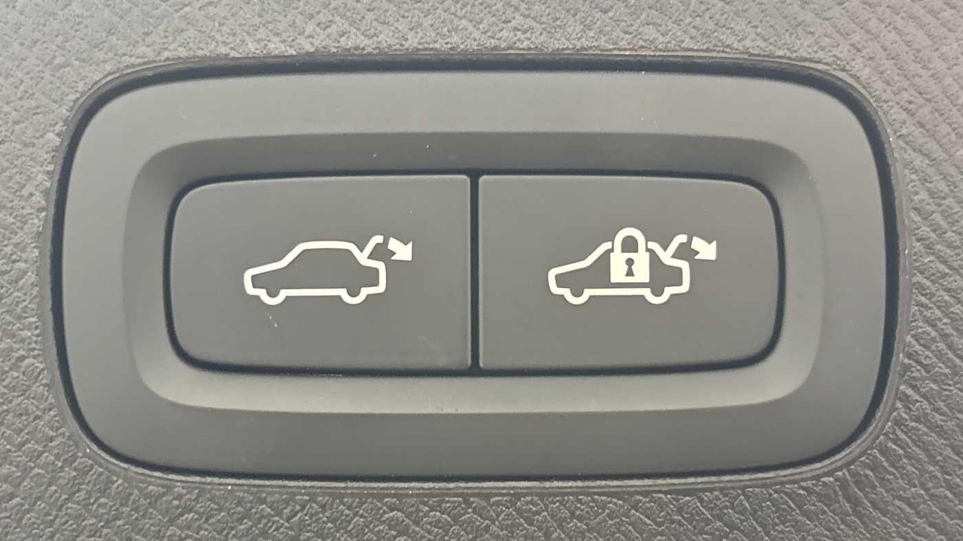 Used Volvo XC90 2025 for sale - 76689081: Photo 15