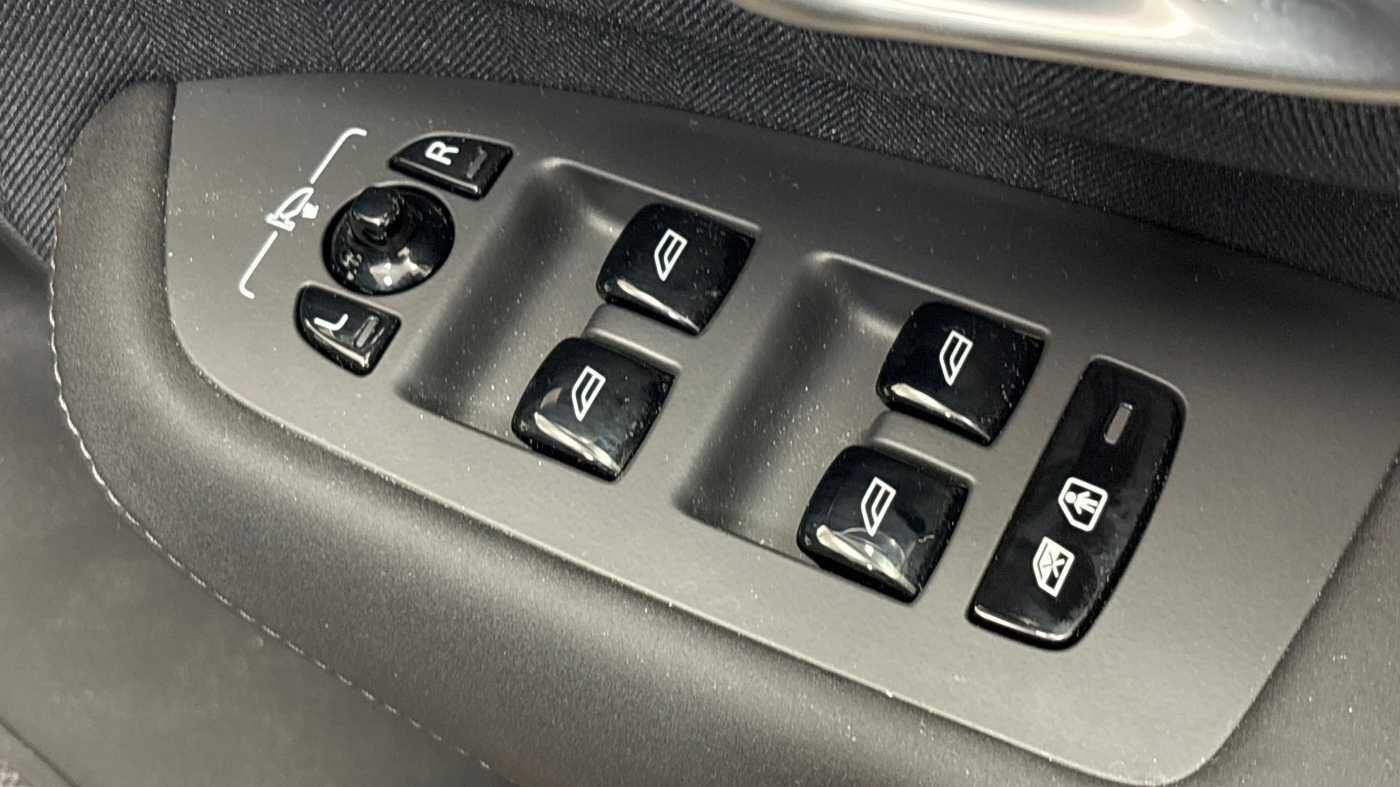 Used Volvo XC90 2025 for sale - 76689081: Photo 42