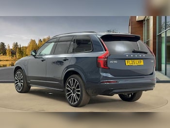 Used Volvo XC90 2025 for sale - 76689081: Photo
