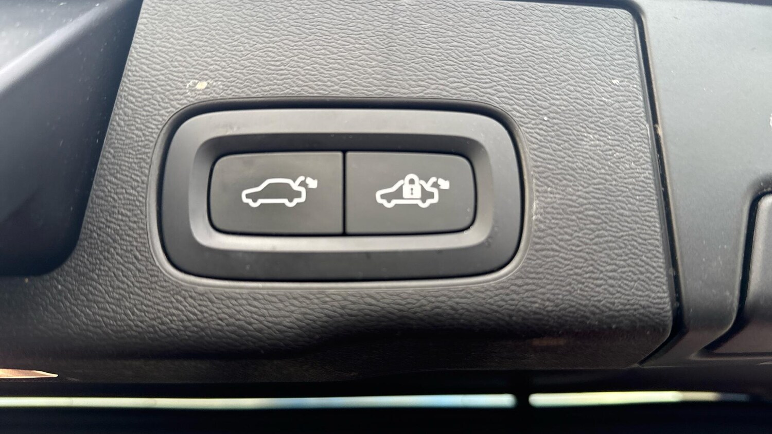 Used Volvo XC60 2022 for sale - 77626143: Photo 32