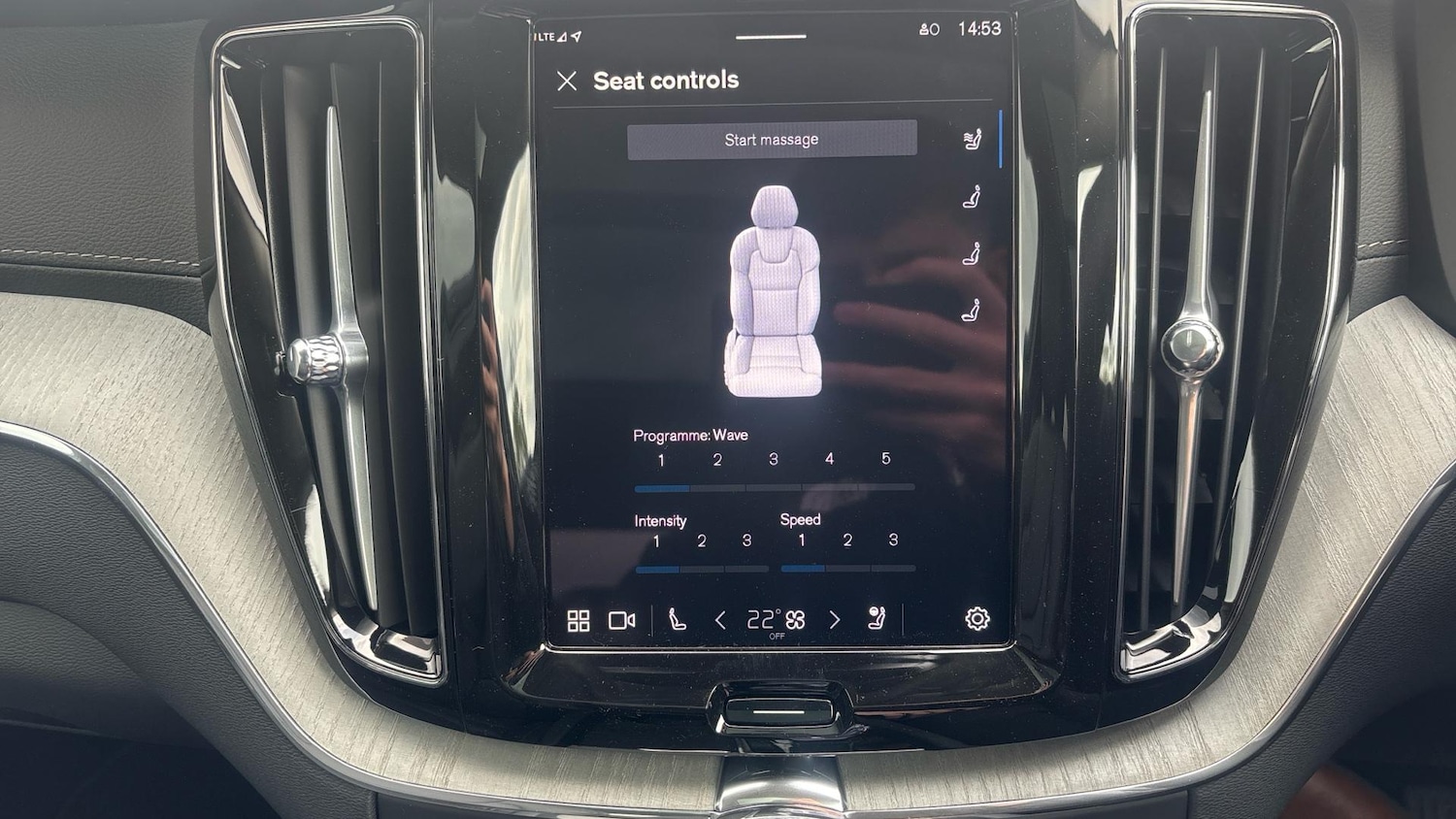 Used Volvo XC60 2025 for sale - 77191222: Photo 25