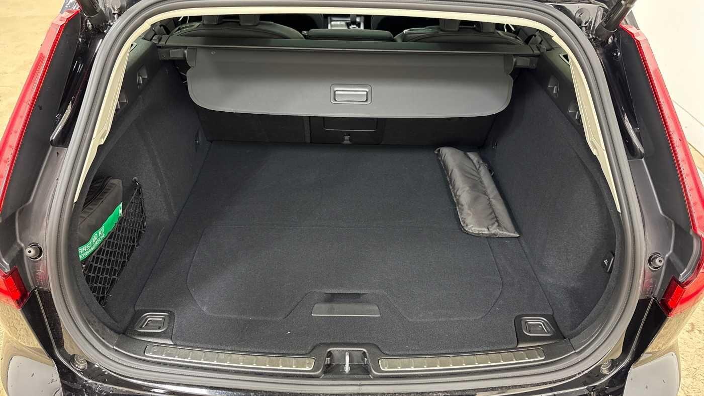 Used Volvo V60 2024 for sale - 77455228: Photo 34