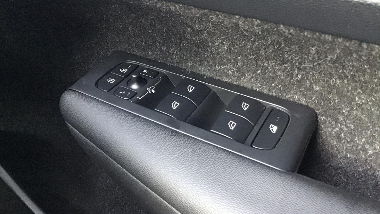 Used Volvo XC40 2019 for sale - 77242845: Photo 20