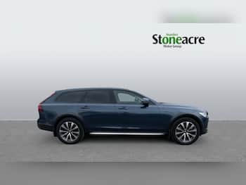 Used Volvo V90 2023 for sale - 79726370: Photo