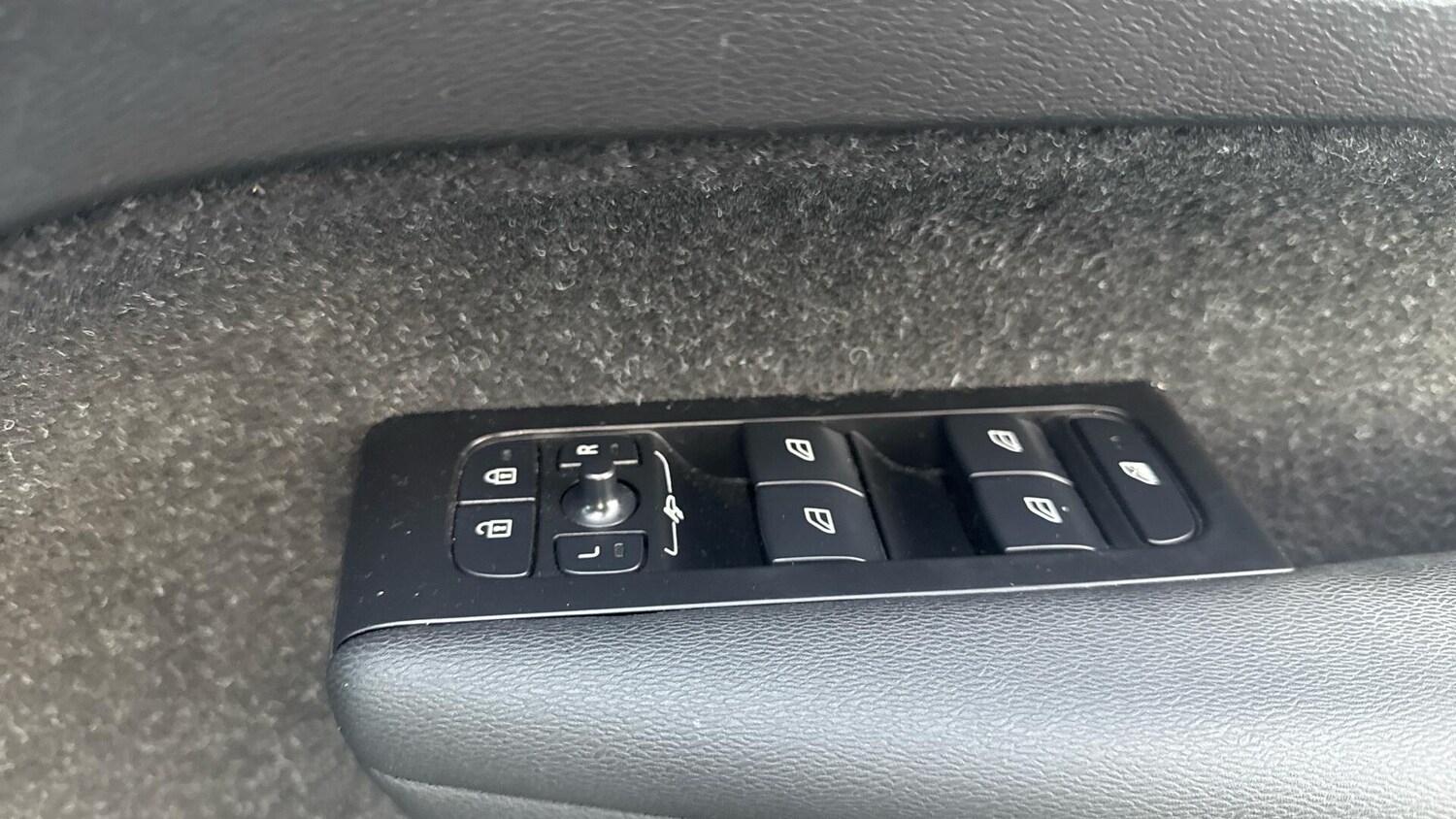 Used Volvo XC40 2020 for sale - 77091239: Photo 19