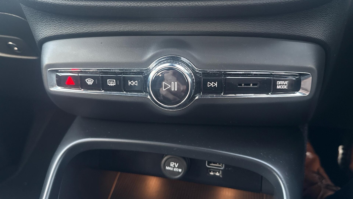 Used Volvo XC40 2020 for sale - 77091239: Photo 26