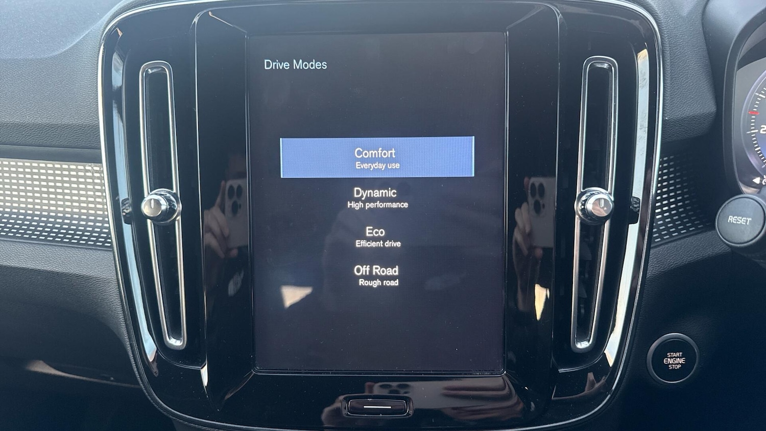 Used Volvo XC40 2020 for sale - 77091239: Photo 27