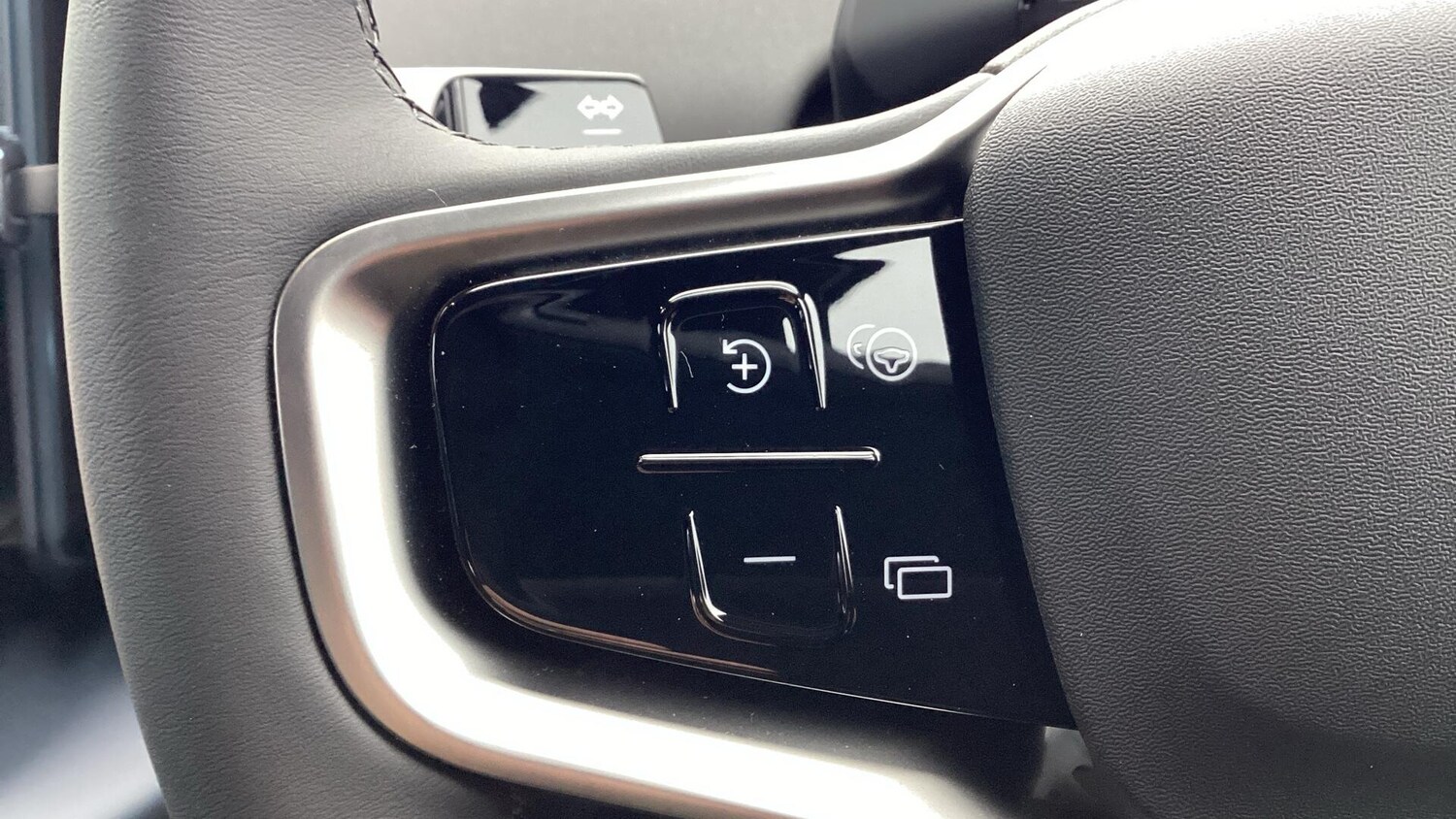 Used Volvo EX30 2025 for sale - 78033851: Photo 19