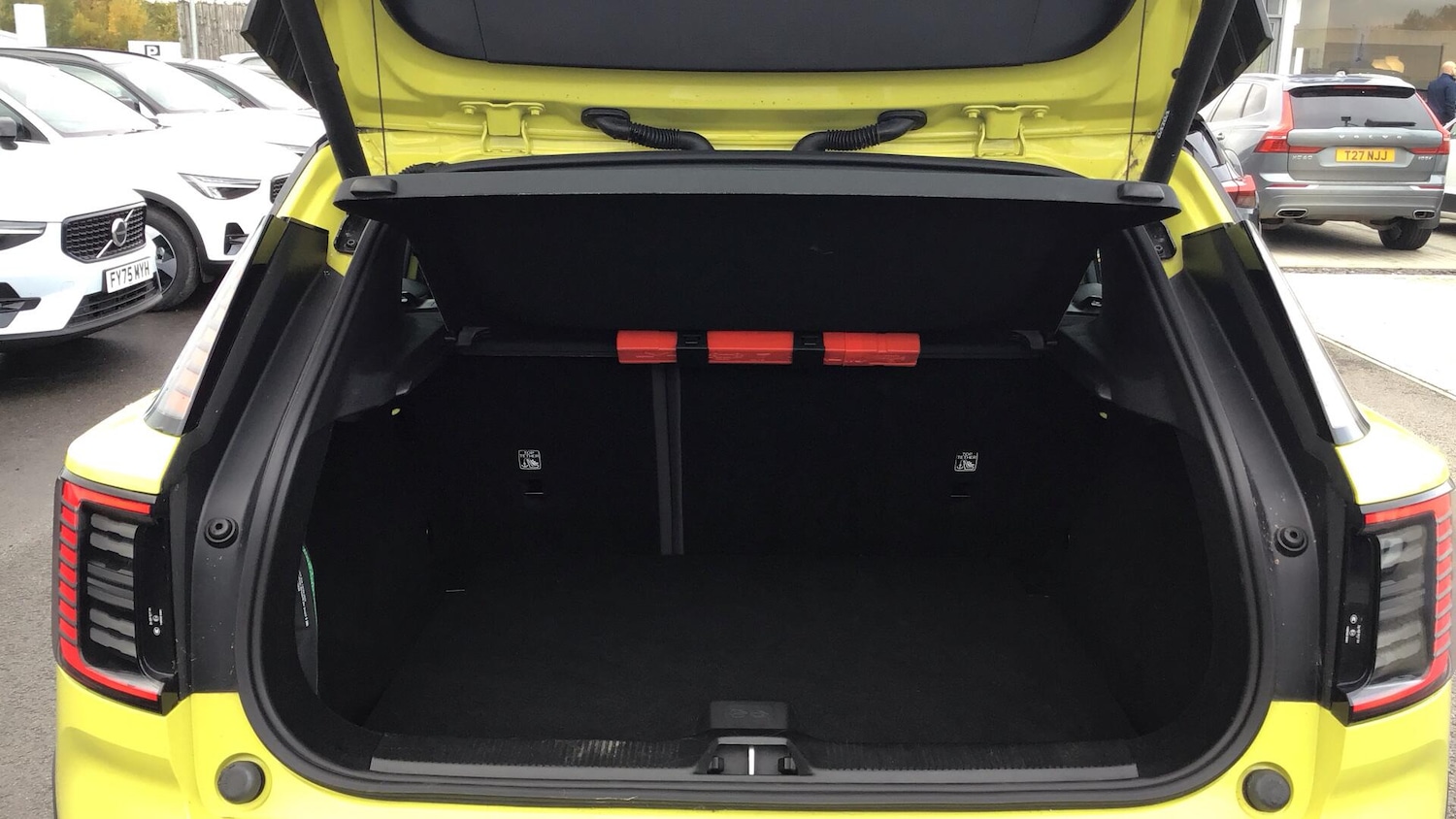 Used Volvo EX30 2024 for sale - 76528073: Photo 13