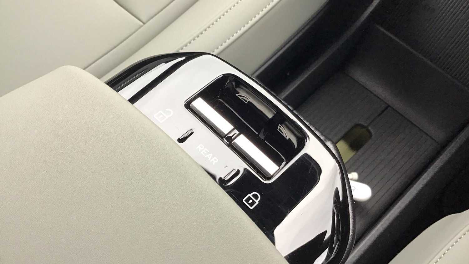 Used Volvo EX30 2024 for sale - 76528073: Photo 22