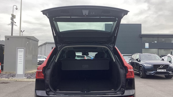 Used Volvo XC60 2023 for sale - 76326271: Photo 13