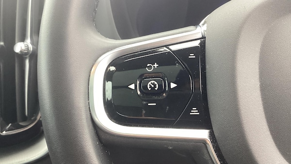 Used Volvo XC60 2023 for sale - 76326271: Photo 19