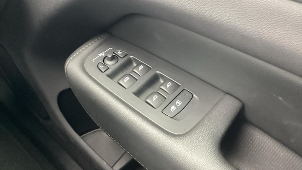 Used Volvo XC60 2023 for sale - 76326271: Photo 22