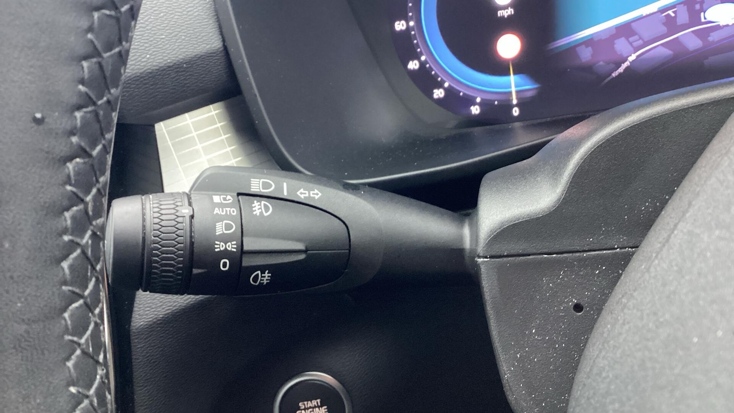 Used Volvo XC40 2023 for sale - 77132023: Photo 18