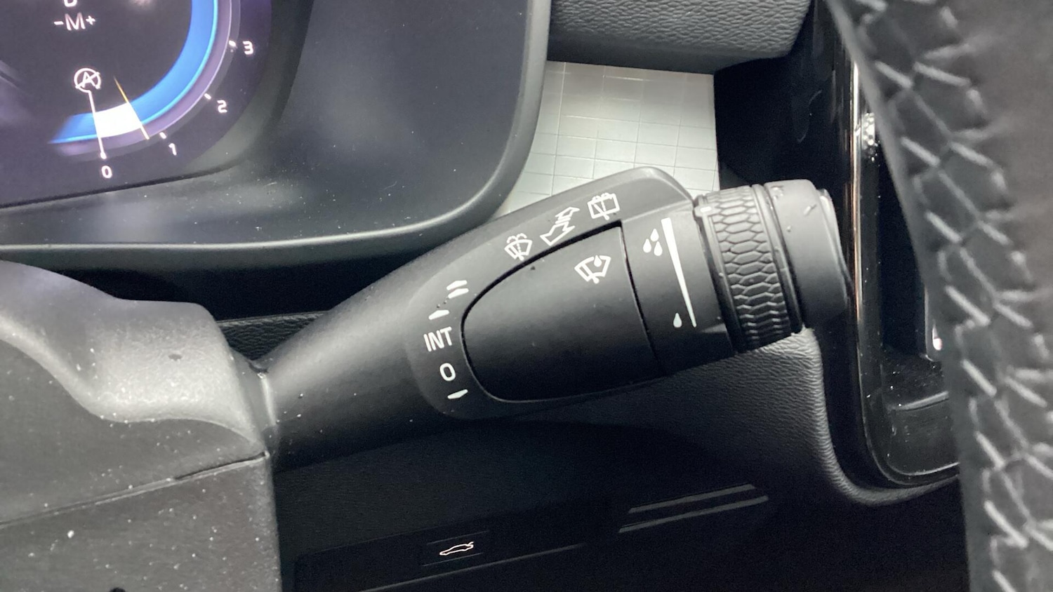 Used Volvo XC40 2023 for sale - 77132023: Photo 21