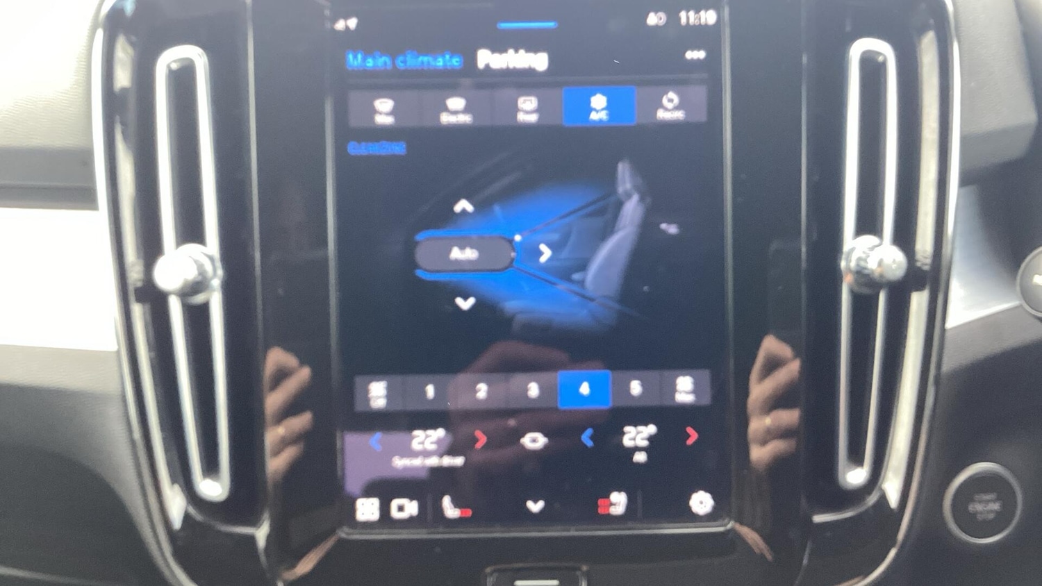 Used Volvo XC40 2023 for sale - 76688772: Photo 32