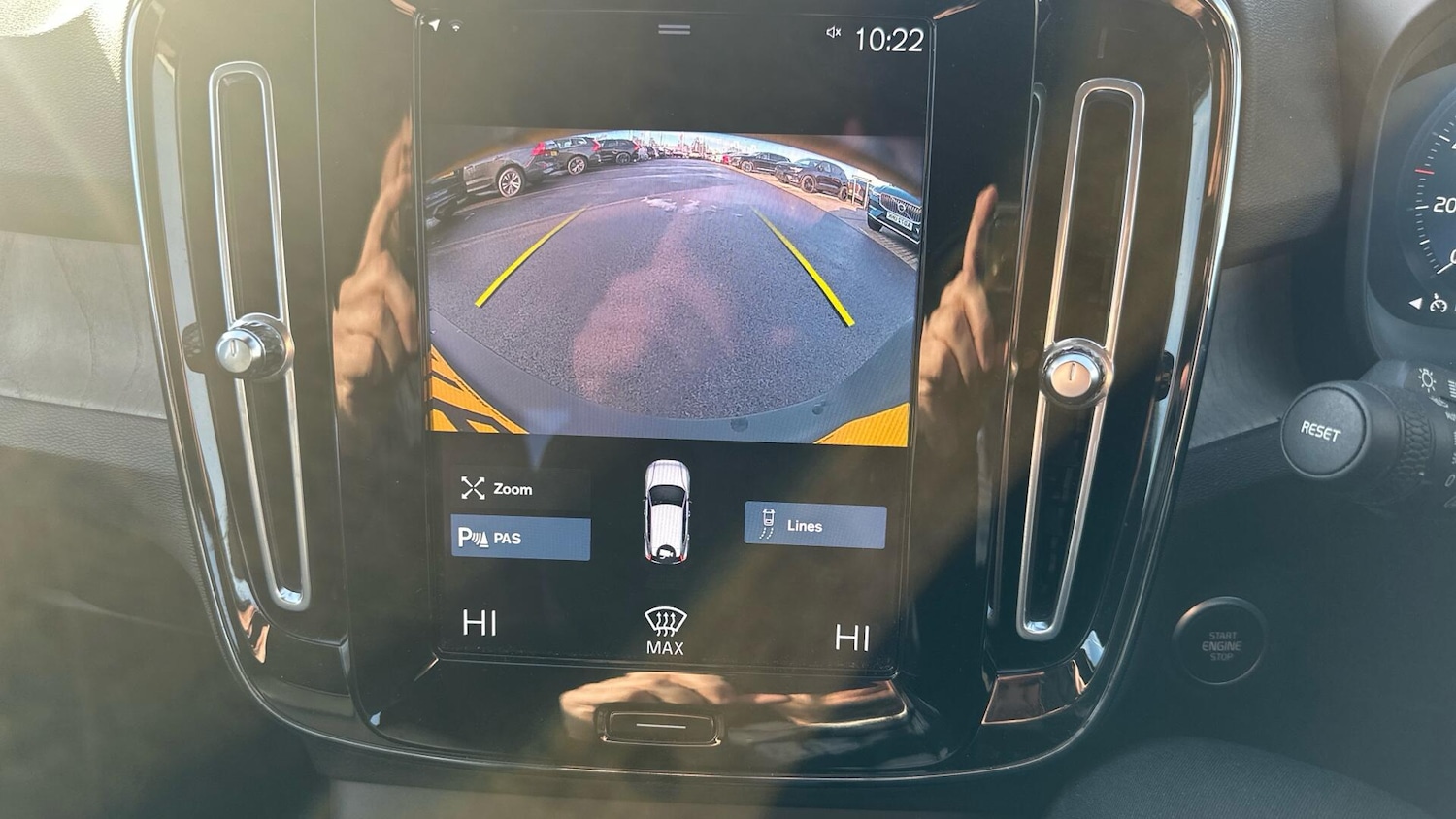 Used Volvo XC40 for sale - 77267103: Photo 15