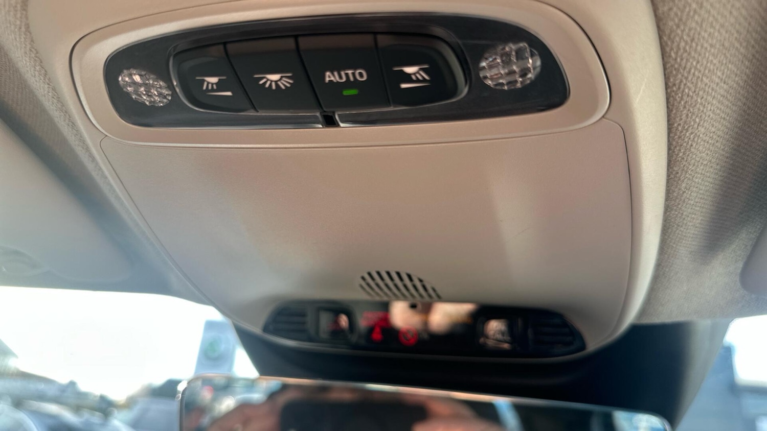 Used Volvo XC40 for sale - 77267103: Photo 19