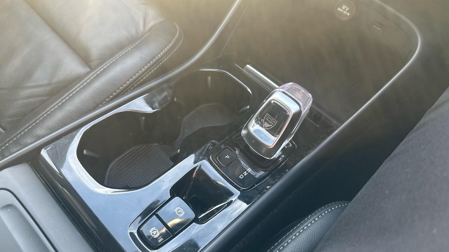 Used Volvo XC40 for sale - 77267103: Photo 24