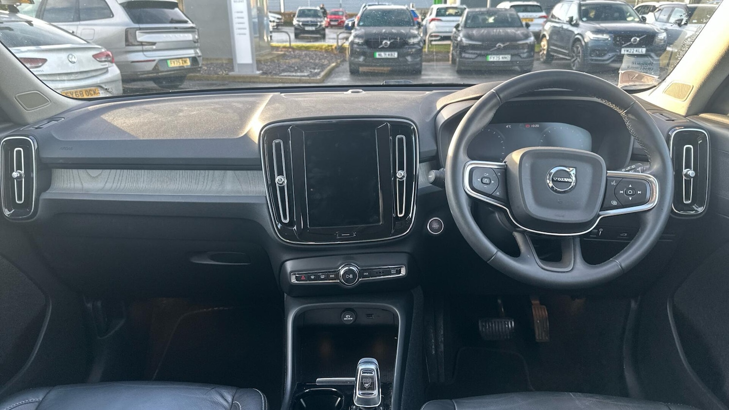 Used Volvo XC40 for sale - 77267103: Photo 5